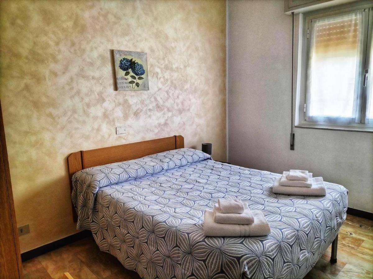 B&B Hotel Costa Azzurra Споторно Екстериор снимка