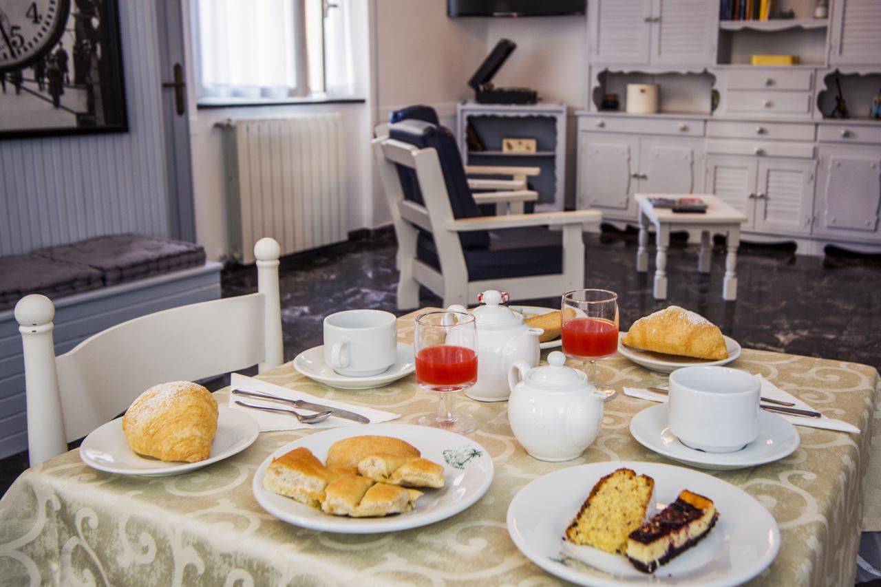 B&B Hotel Costa Azzurra Споторно Екстериор снимка